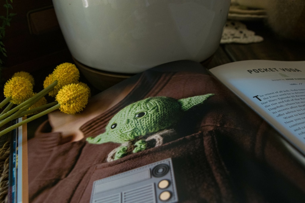 Pocket Yoda Knitting Pattern