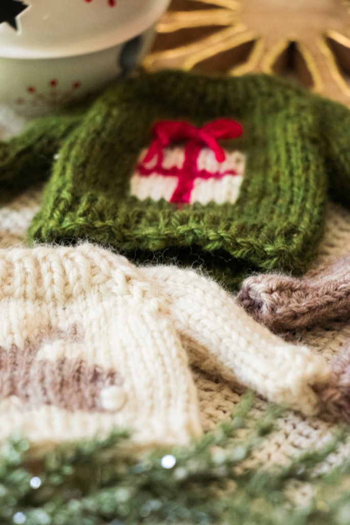 Plan your holiday crochet & knitting projects. 
